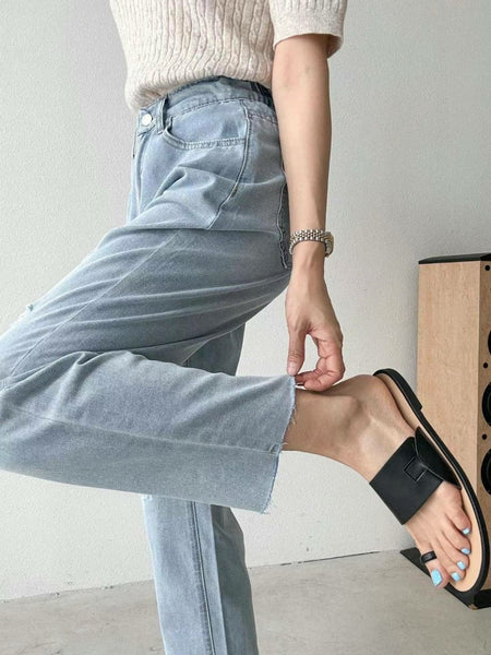 Summer Distressed Cropped length Jean